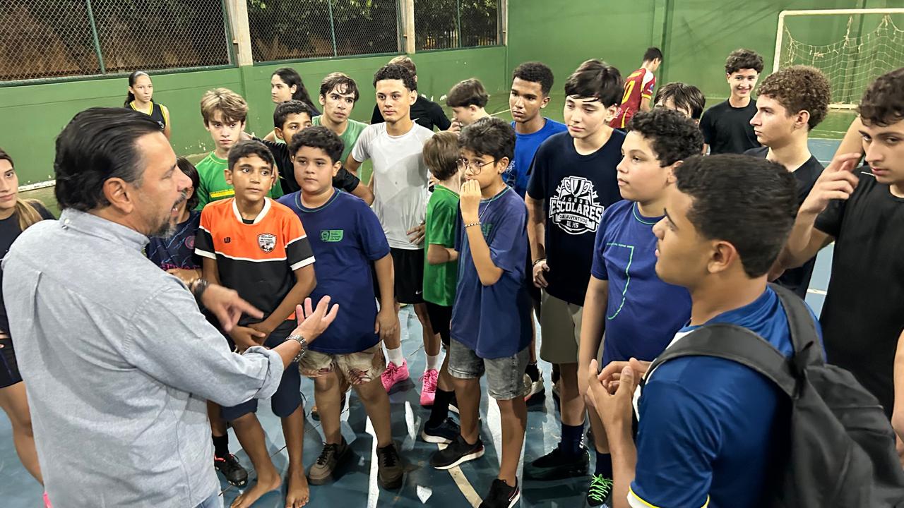 Antes da política, o handebol: Professor Marcelo Miranda relembra vice-campeonato brasileiro escolar conquistado à frente da seleção de MS